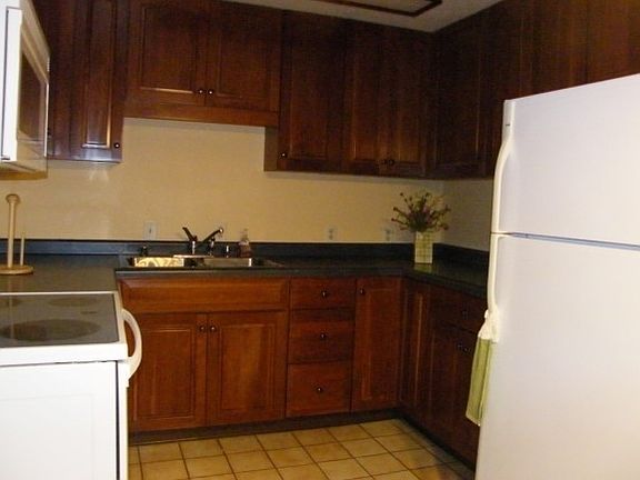 3rd image of 226 Chalet Dr