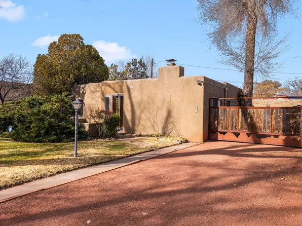 501 Laguna Blvd SW, Albuquerque, NM 87104