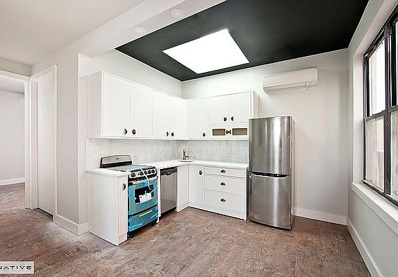 2nd image of 489 Washington Ave APT 4D