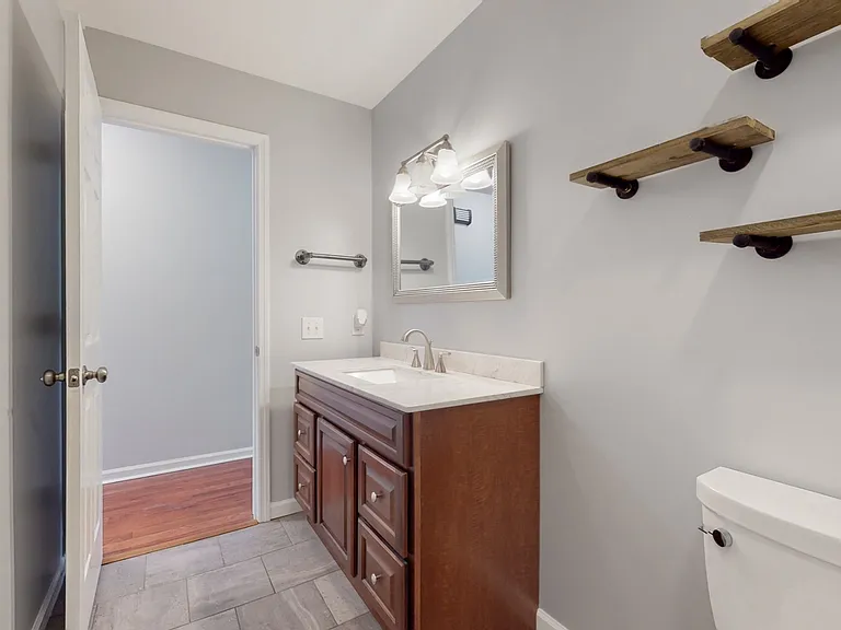 1504 Potter Dr — Photo 18