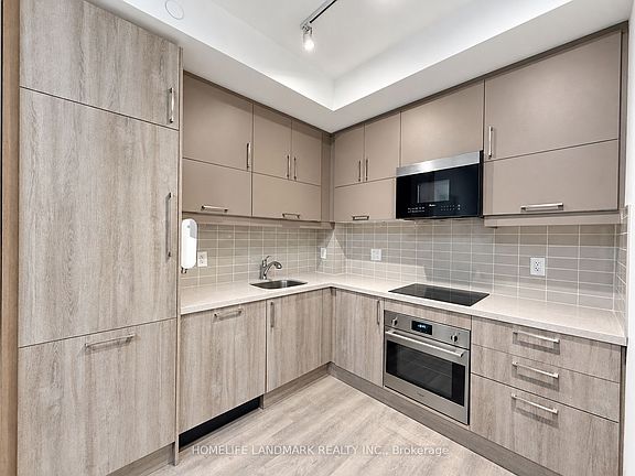 4th image of 8119 Birchmount Rd #838