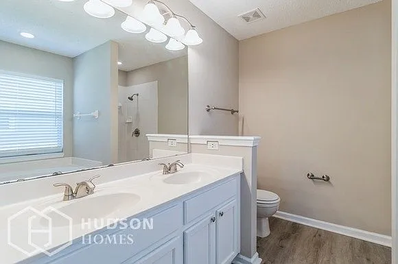 2535 Coachman Lakes Dr — Photo 14