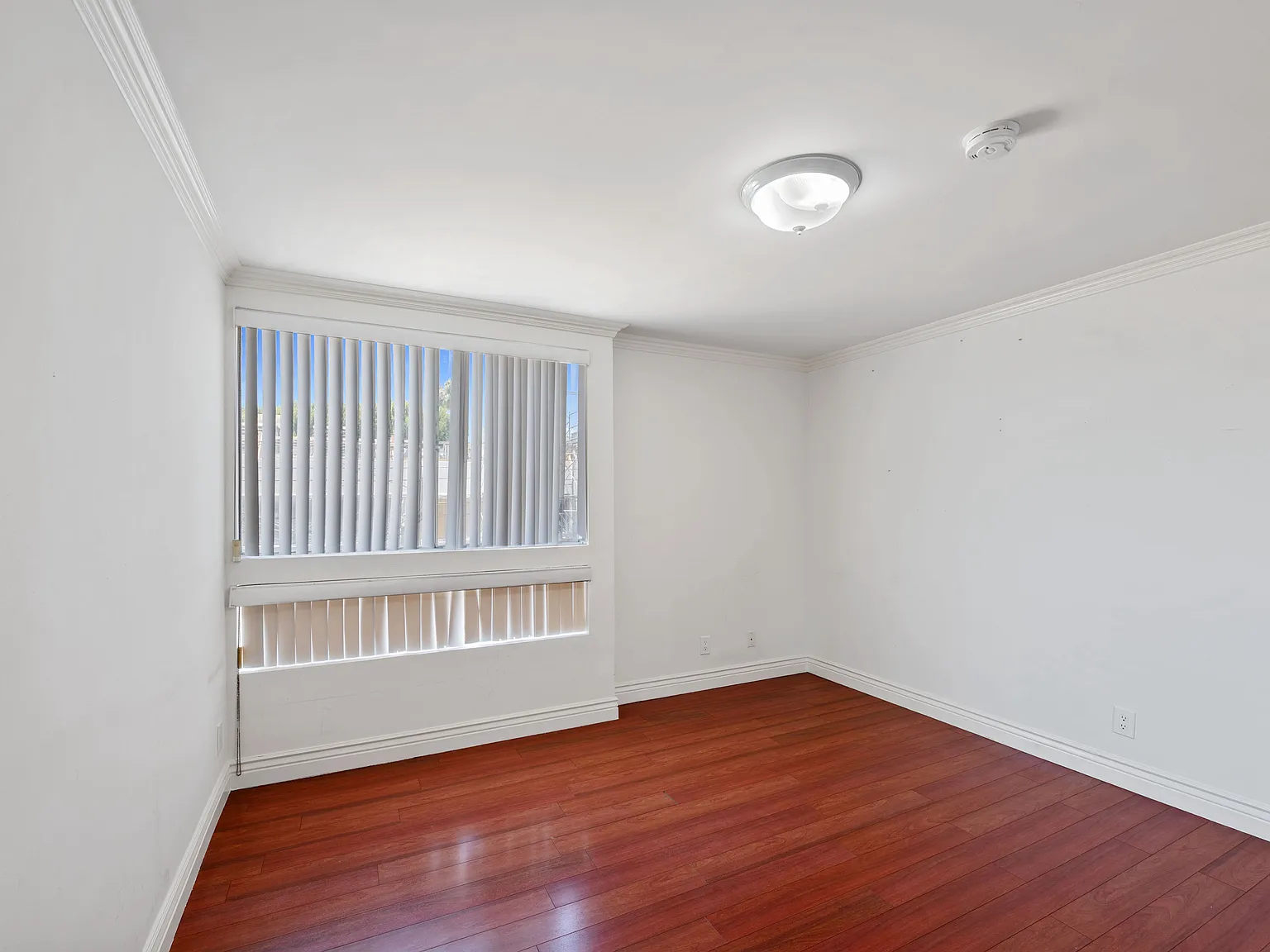 2 bed, 1150 sqft, $2,680 — Photo 2