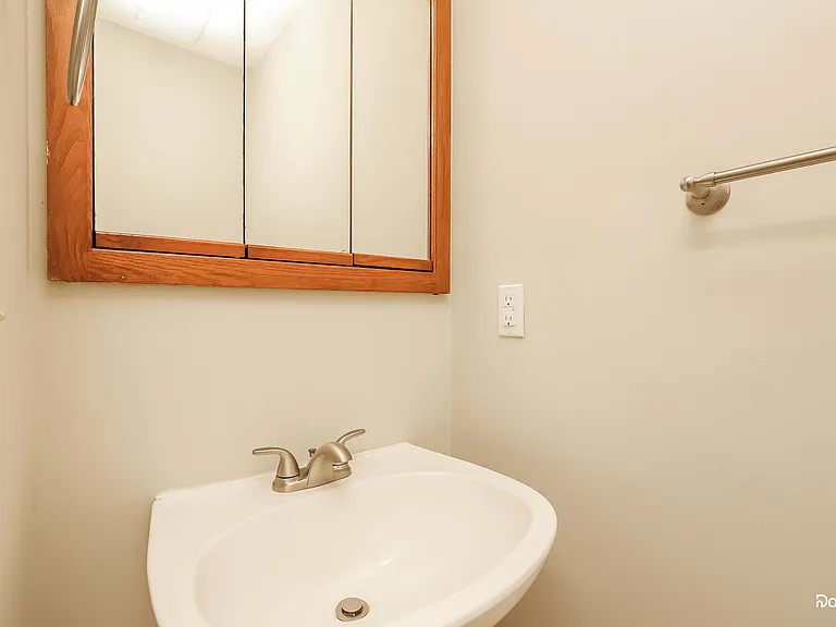 108 Wortham Ct — Photo 10
