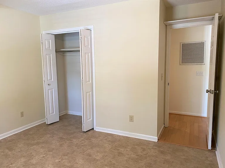 20 White Dogwood Rd #F — Photo 13
