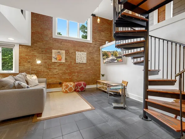 339 N West Ave, Fayetteville, AR