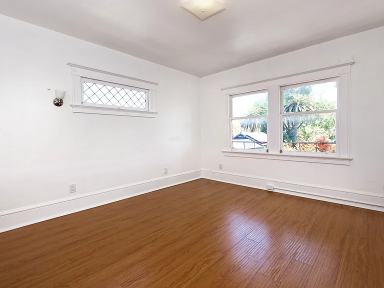2133 & 2139 Grant Street — Photo 7