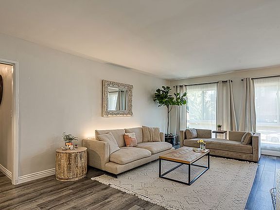 2nd image of 1411 N Hayworth Ave APT 1