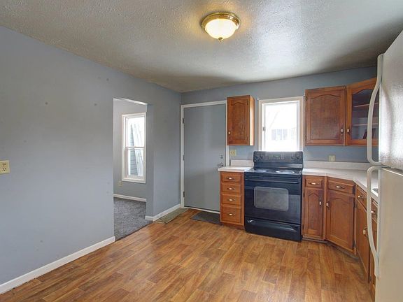 4th image of 106 S 24th St