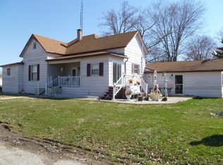 111 2nd St, Kell, IL 62853