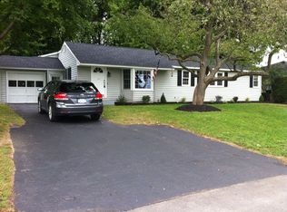 18 Cambridge Rd, Whitesboro, NY 13492