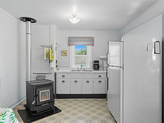 4th image of 361 Hannah Rd #325