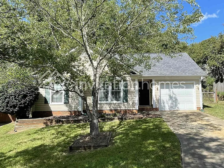 4171 Whitney Pl NW — Photo 1