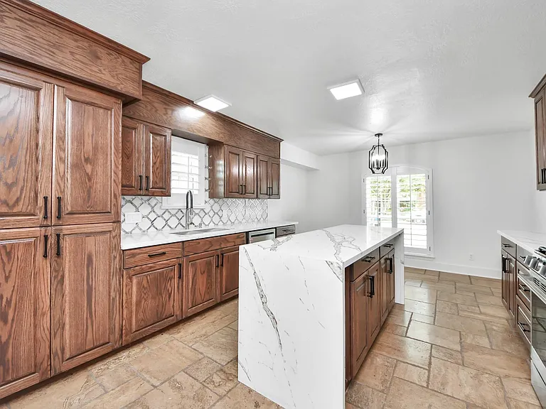 4631 Mi Castillo Ct — Photo 9