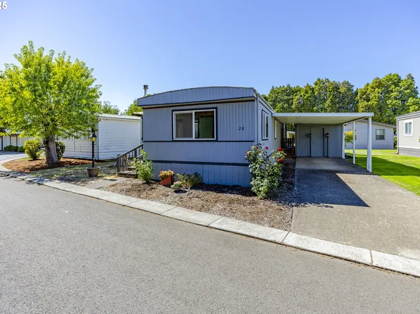 1225 W 10th Ave Unit 28, Junction City, OR 97448