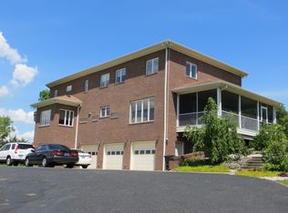 270 McCouns Ferry Rd, Salvisa, KY 40372