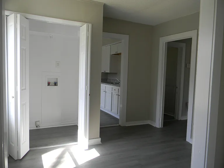 312 25th St SW — Photo 5
