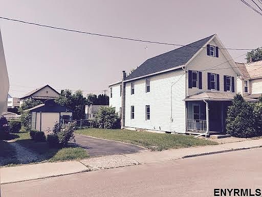 1st image of 9 Burke St