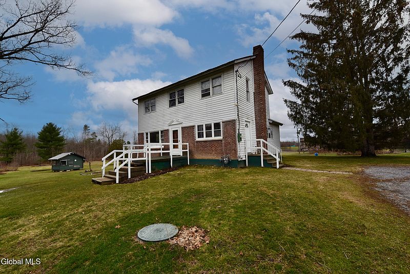 3rd image of 2099 Rowley Road