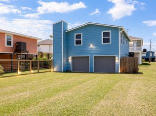 315 Coral Ct, Surfside Beach, TX 77541