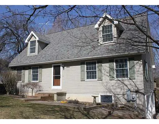 800 Austin Dr photo 1