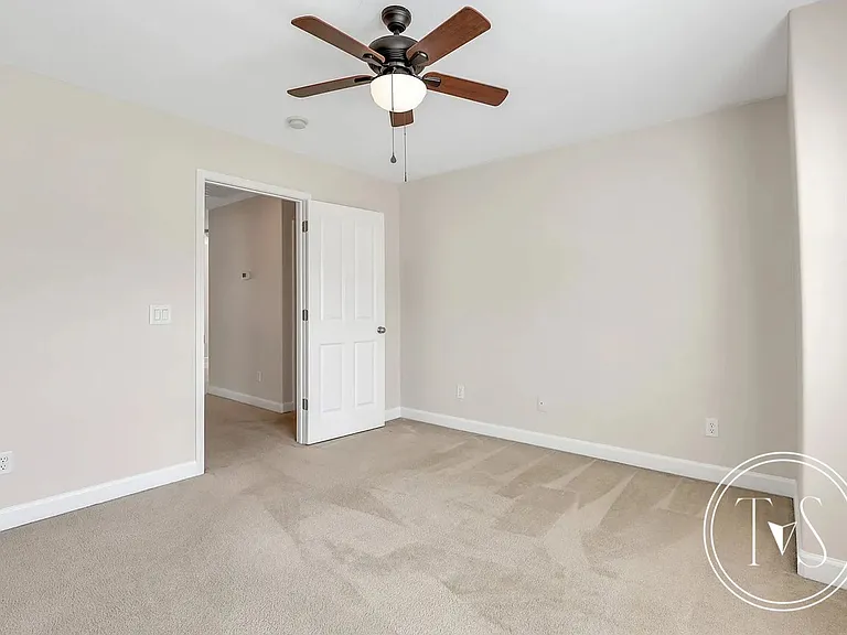 175 Summer Hill Ct — Photo 25