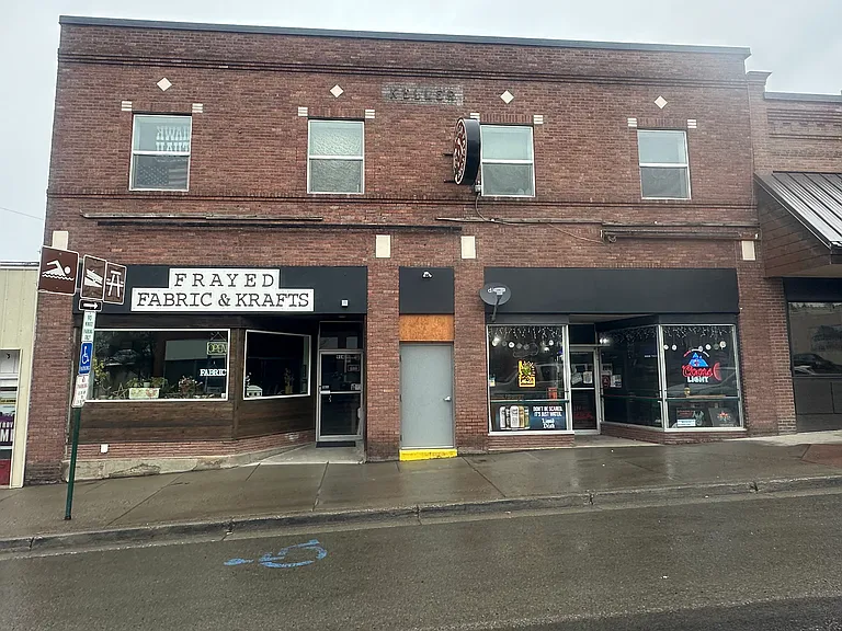 910 Main Ave #7 — Photo 5