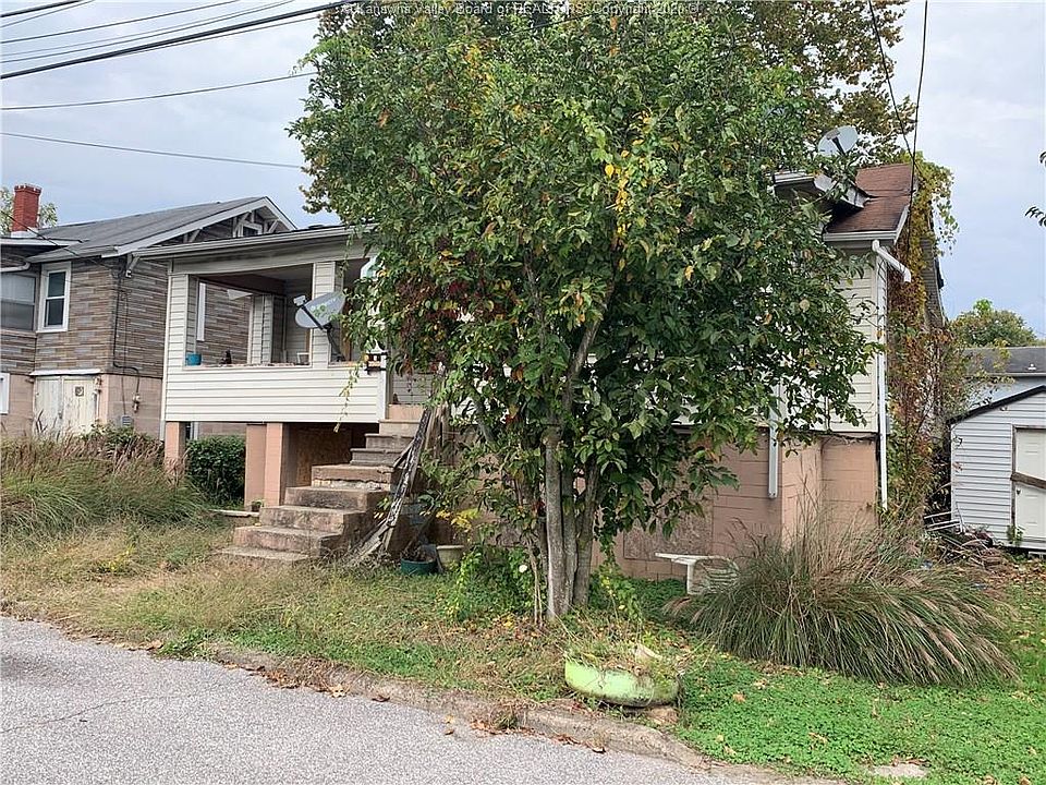 2nd image of 3121 31st St