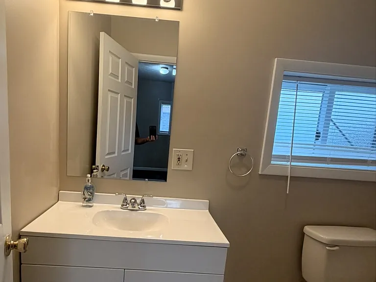 2219 Spring St #2 — Photo 8