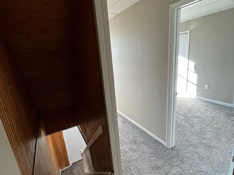 1328 Diana St — Photo 14