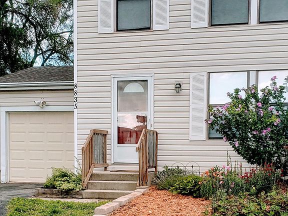 2nd image of 8835 Creve Coeur Ln