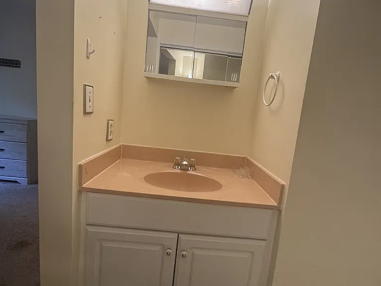 299 Blue Ridge Dr S #1 — Photo 15