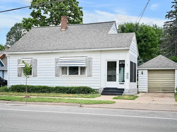 368 W Sarnia St, Winona, MN 55987
