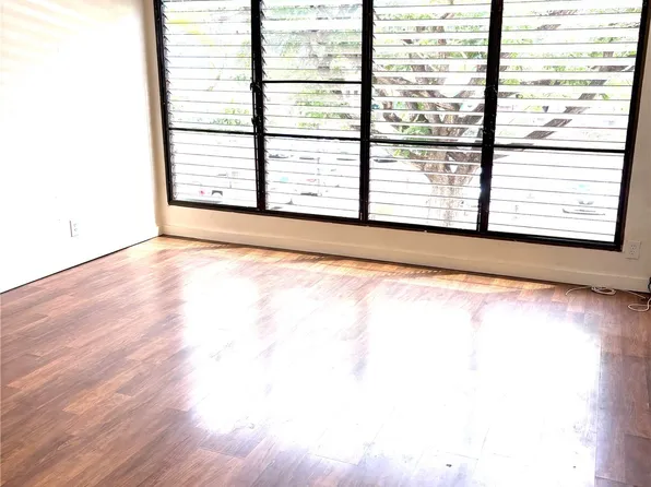 87-122 Helelua St APT C204, Waianae, HI 96792