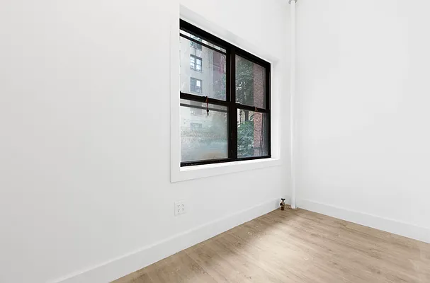 Rented by REAL New York | media 11