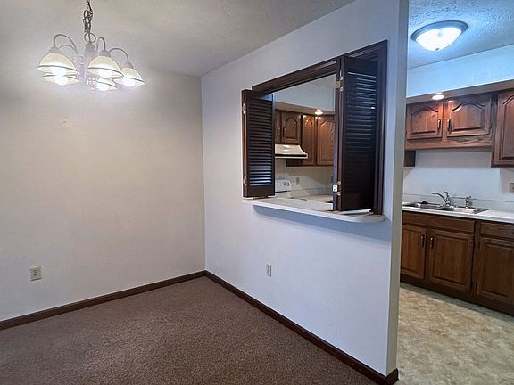 4th image of 509 Oak Glen Dr APT 4