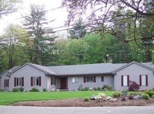 62 Prynne Ridge Rd, Longmeadow, MA 01106
