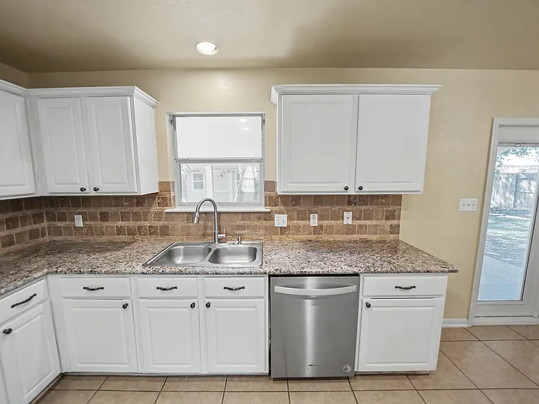194 Laceleaf Ln — Photo 20