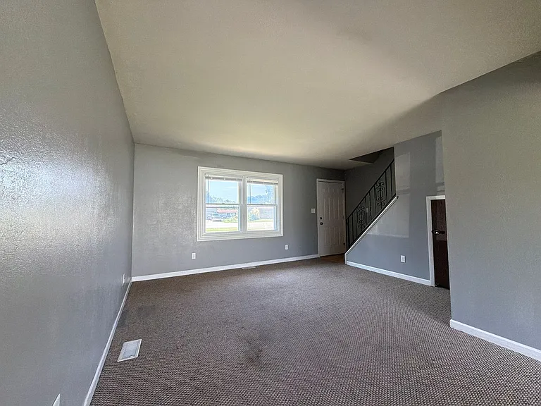 1406 County Road 6 — Photo 2