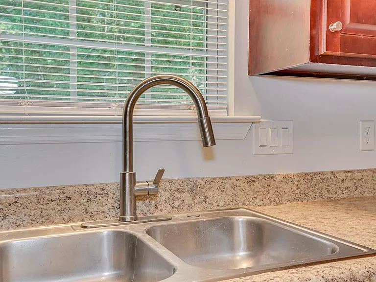 2928 Aylesbury Dr — Photo 12