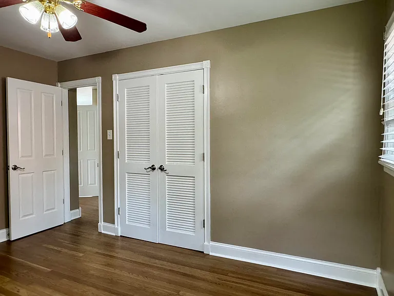 2564 Millbrook Dr — Photo 26