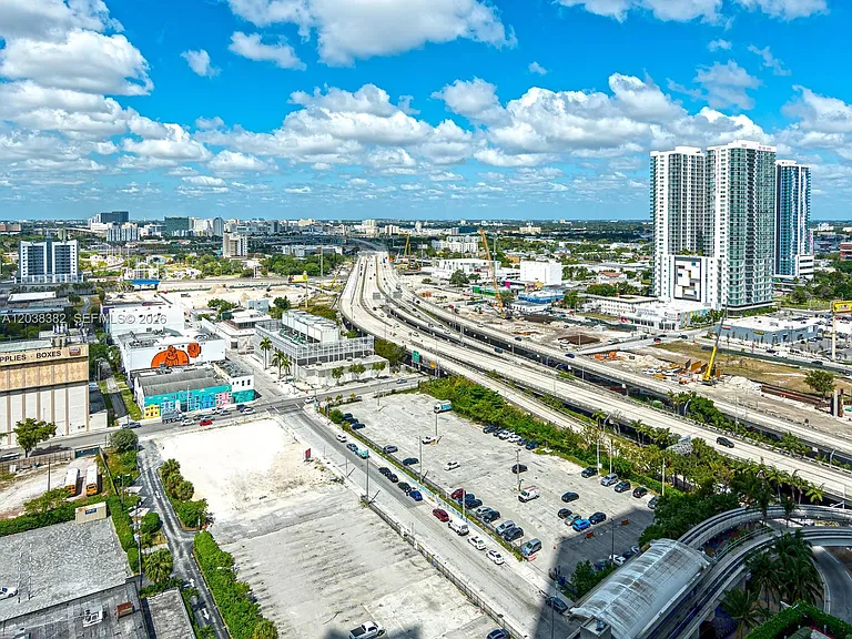 1000 Biscayne Blvd #2002 — Photo 41