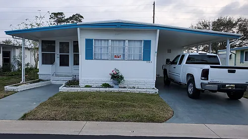 8 Drury Ln Photo 1