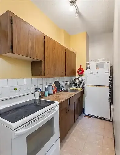 1 bed, 1.0 bath, 850 sqft, $914 — Photo 3