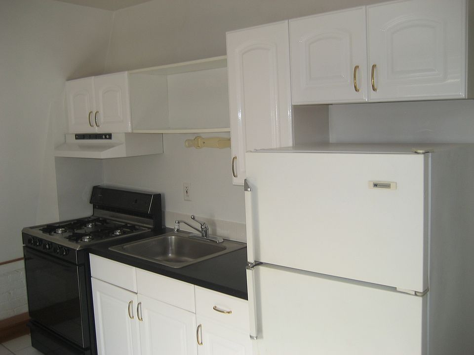1st image of 81 South St APT 2