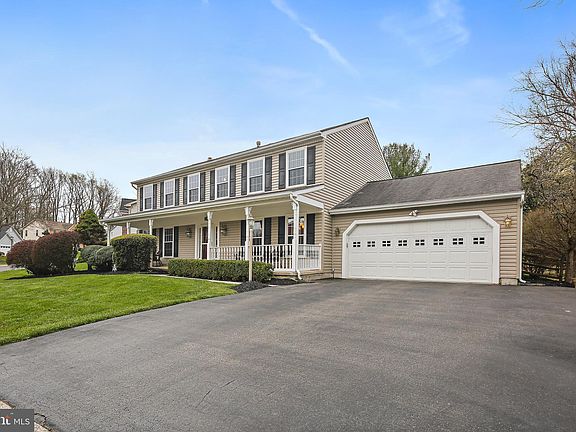 3rd image of 14161 Saddle River Dr