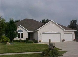 328 Hazy Ln, Greenwood, IN