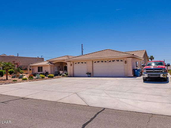 2nd image of 3820 Apache Maid Dr