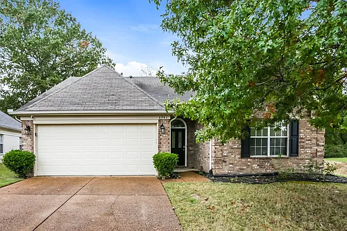 4941 Wemberley Dr Photo 1