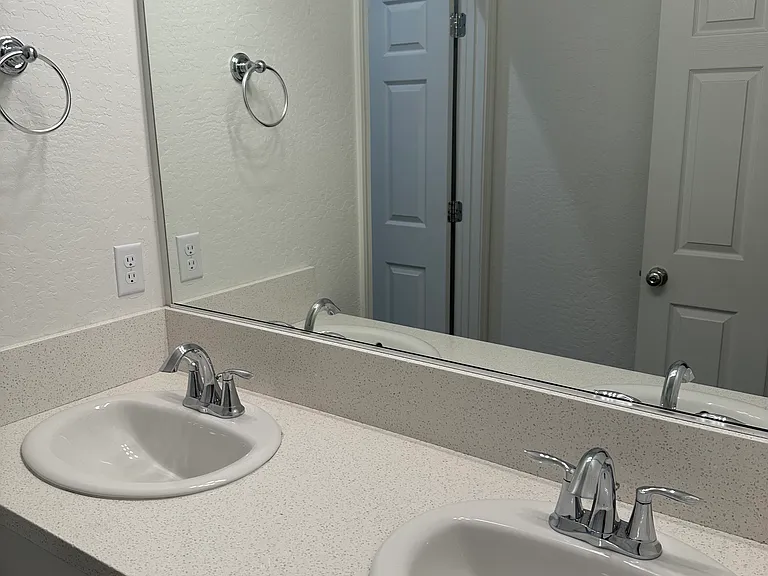 6690 E Berkeley Ave — Photo 30